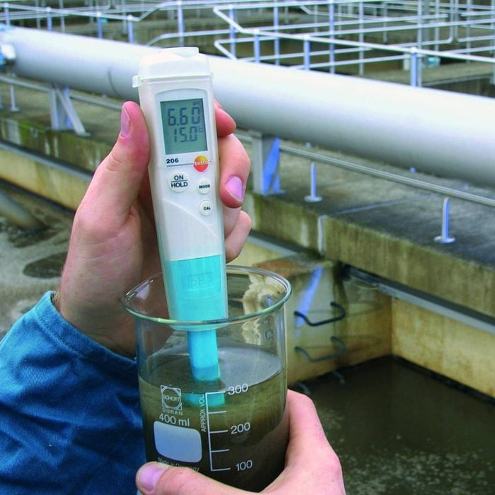 Testo 206-pH1 : pH/Temperature Measuring Instrument for Liquids