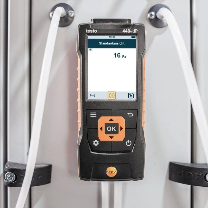 Testo 440 dP : Air Velocity and IAQ Measuring Instrument